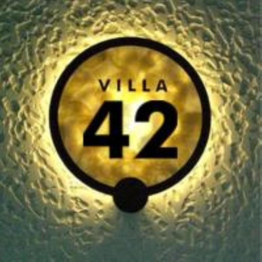 Luxevilla 42 Лекки Экстерьер фото